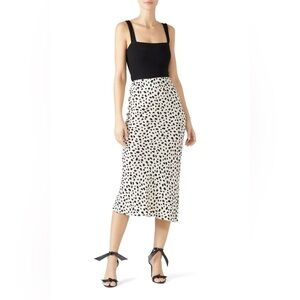 Moon River Crepe Unlined Midi  Leopard print Crafted silky fabric size XS